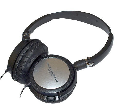 american-audio-hp-200-_laying_.jpg