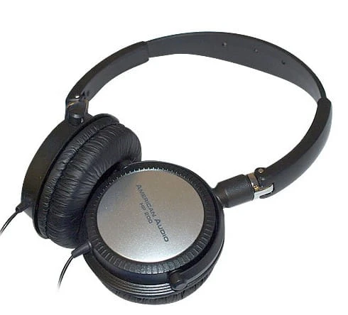 american-audio-hp-200-_laying_.jpg