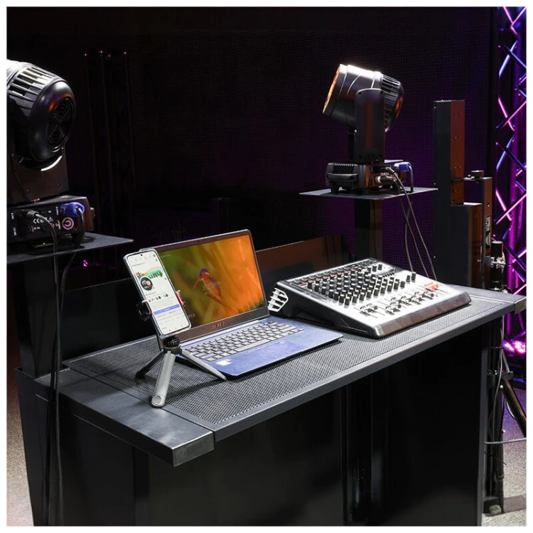 dna-dj-booth-09_2.jpg