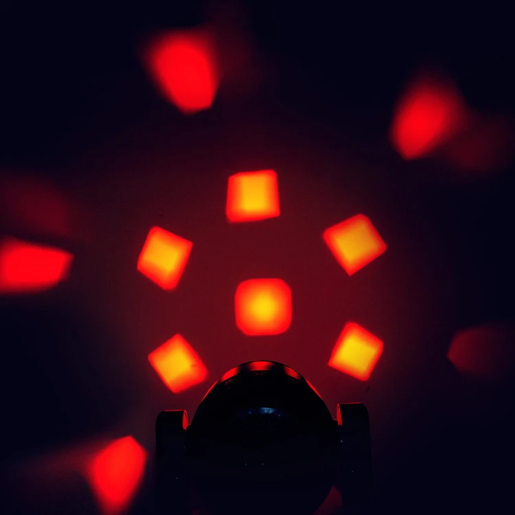 pol_pl_Glowa-ruchoma-BEE280-7x40W-LED-Bee-Eyes-Lucendi-4245_15.jpg