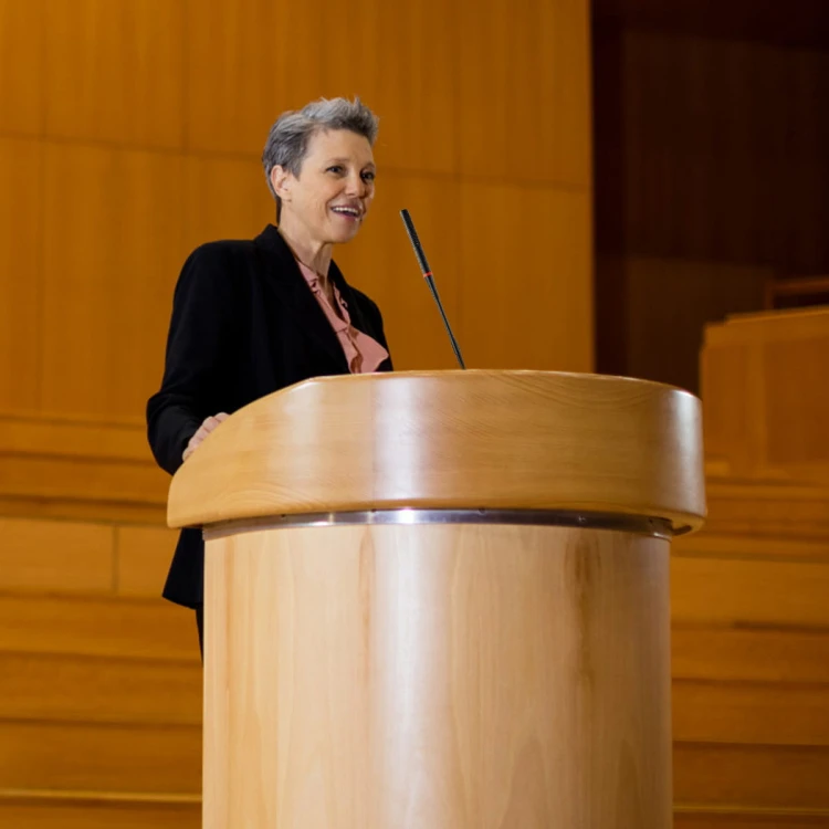 pol_pl_Bezprzewodowy-zestaw-mikrofonow-konferencyjnych-Audioport-MKF2-4323_7.jpg