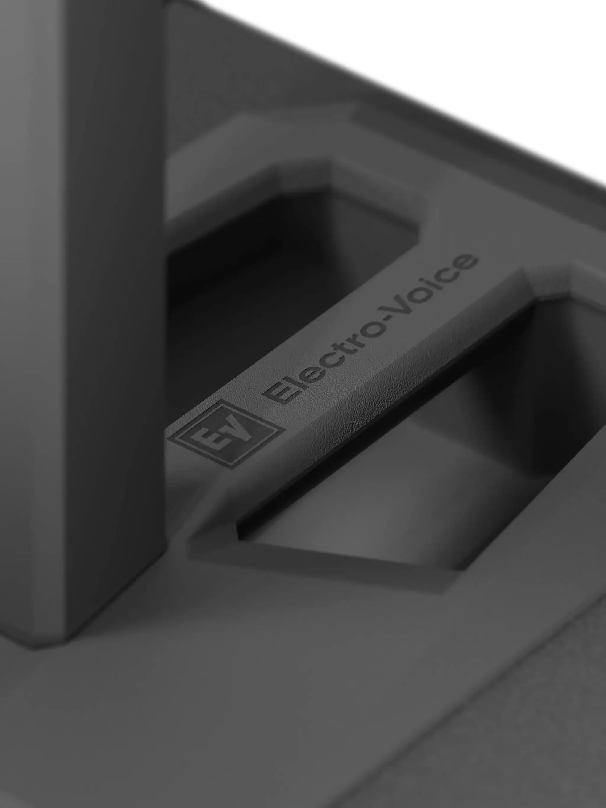 EV_EVOLVE_50_G2_Black_Handle_CloseUp.webp